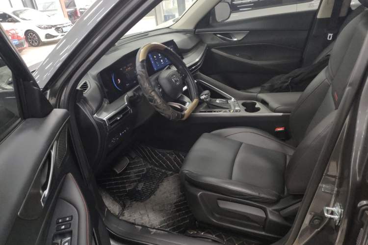 Used Changan CS35PLUS 2021 Revised Version Blue Whale NE 1.4T DCT Prestige Edition
