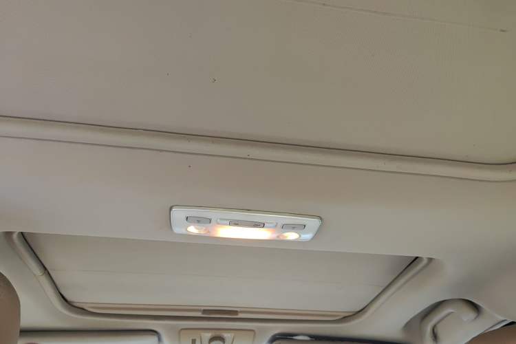 Used Renault Latitude 2011 2.5L Automatic Flagship Navigation Edition
