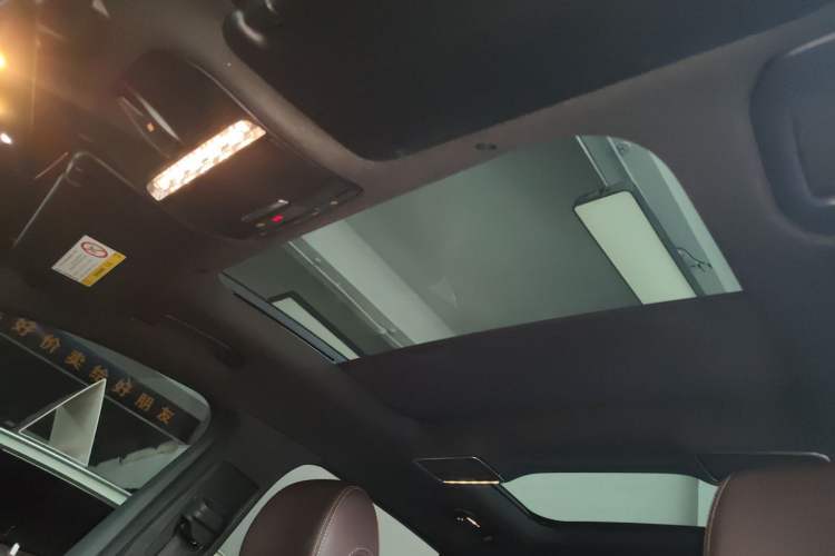 Used Mercedes-Benz GLC 2020 Facelifted GLC 260 L 4MATIC Dynamic Edition
