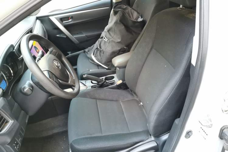 Used Toyota Corolla 2016 1.6L CVT GL-i Cool Edition