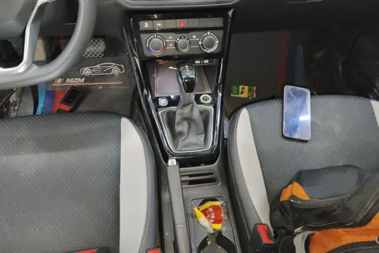 Used Volkswagen Tacqua 2021 1.5L Automatic Yue Zhi Lian Edition Gear Lever