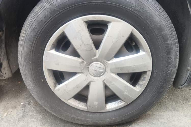 Used Volkswagen Santana 2013 1.6L Manual Fashion Edition Right Front Wheel Hub