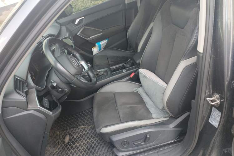 Used Audi Q3 2021 35 TFSI Fashion Dynamic Model
