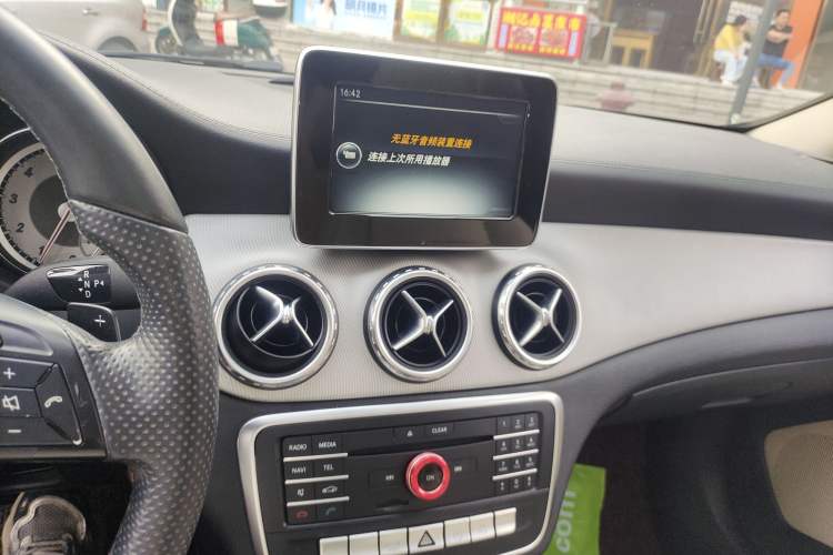 Used Mercedes-Benz GLA 2016 GLA 200 Fashion Model