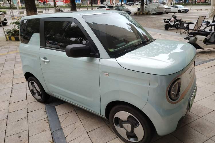 Used Geely Galaxy Panda 2023 Panda Mini 200km Dynamic Bear Front Right 45 Deg