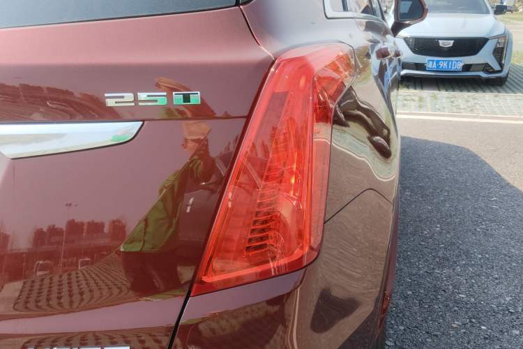 Used Cadillac XT5 2016 25T Luxury Model
