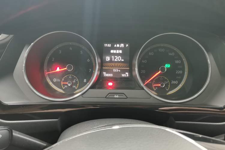 Used Volkswagen Tiguan L 2020 330TSI Automatic Two-Wheel Drive Panoramic Comfort Edition China VI Standard
