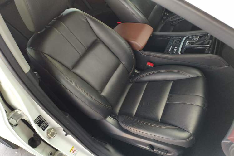 Used GAC Trumpchi GS8 2017 320T Two-Wheel Drive Luxury Smart Connectivity Version (7 Seats)
