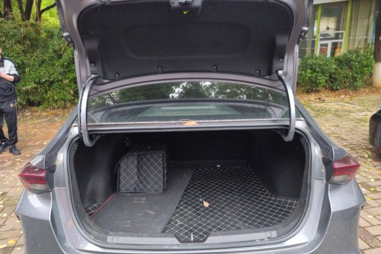 Used GAC Trumpchi EMPOW 2021 270T DCT J15 Version Trunk