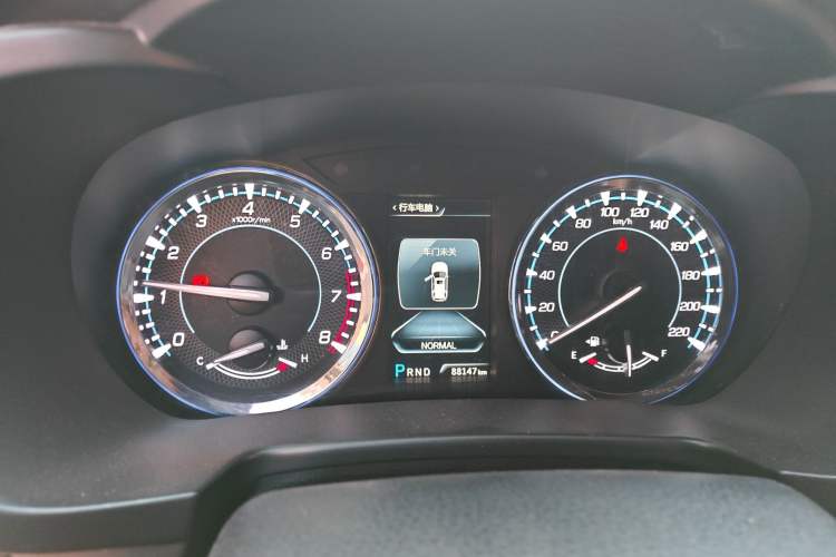 Used CHANGAN CS95 2017 2.0T Two-Wheel Drive Zhiyuan Edition
