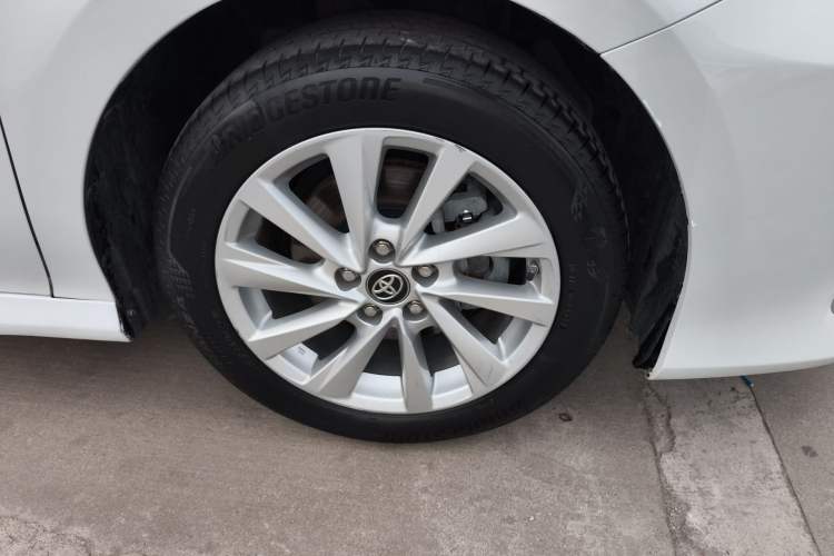Used Toyota Camry 2022 2.0GVP Premier Edition Right Front Wheel Hub