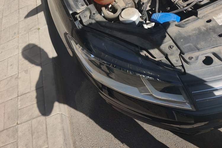 Used Volkswagen Santana 2021 1.5L Manual Fashion Edition Right Front Headlight