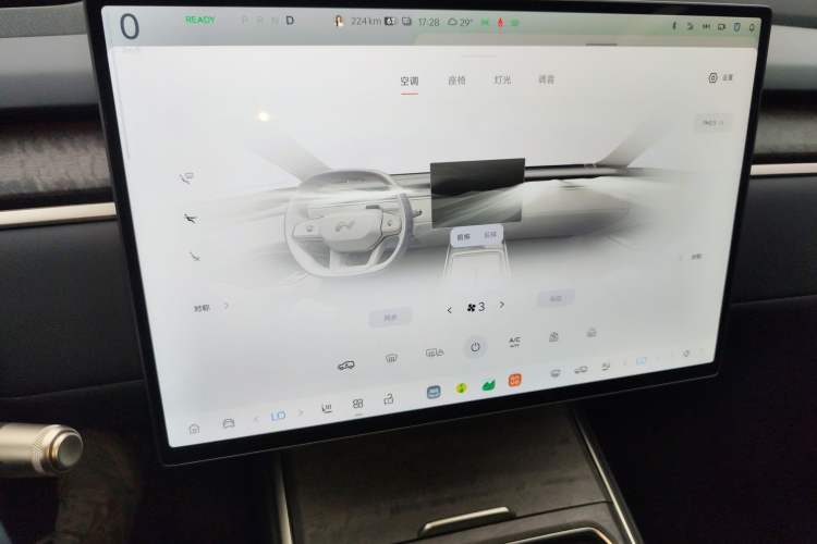 Used ONVO Luxeed L90 2025 Model—Max Six-Seater Version