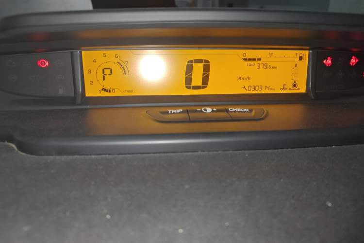 Used Citroen C-Quatre 2013 Sedan 1.6L Automatic Prestige Model Instrument Cluster