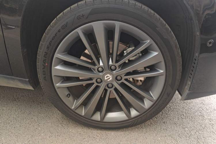 Used Leapmotor C16 2026 Extended-Range 280 LiDAR Zhizun Edition 6 Seats