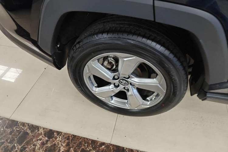 Used Toyota RAV4 2022 2.0L CVT Two-Wheel Drive Fashion Plus Edition
