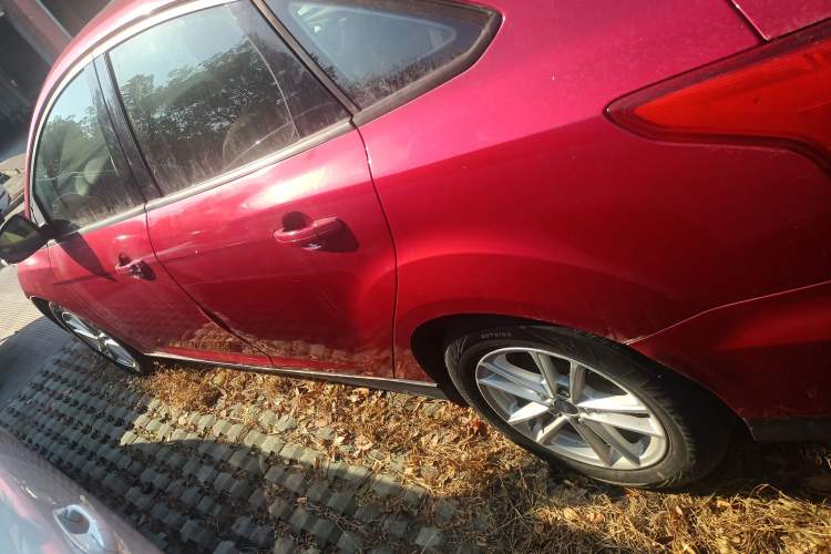 Used Ford Focus 2015 Sedan 1.6L Automatic Trend Model
