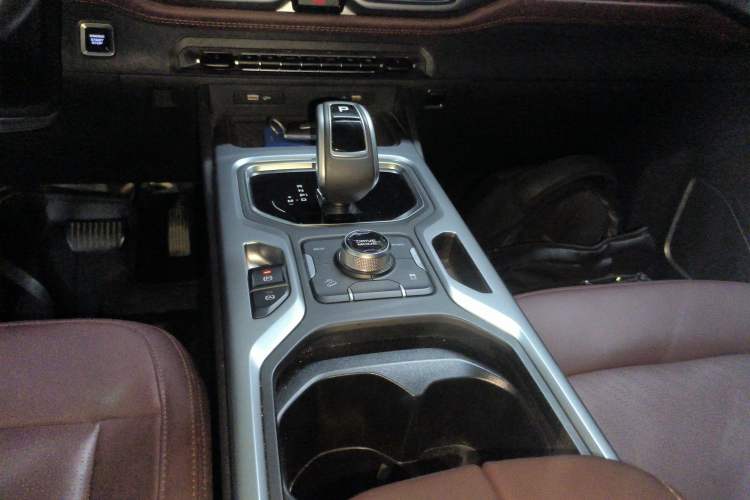 Used Geely Auto Haoyue 2022 1.8TD Automatic Prestige 7-Seater Gear Lever