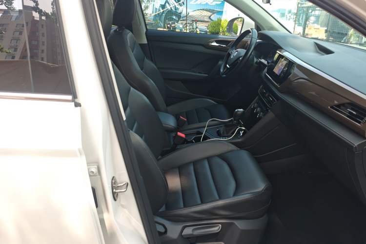 Used Volkswagen Tharu 2020 280TSI Two-Wheel Drive Luxury Plus Version China VI Standard Right Front Seat