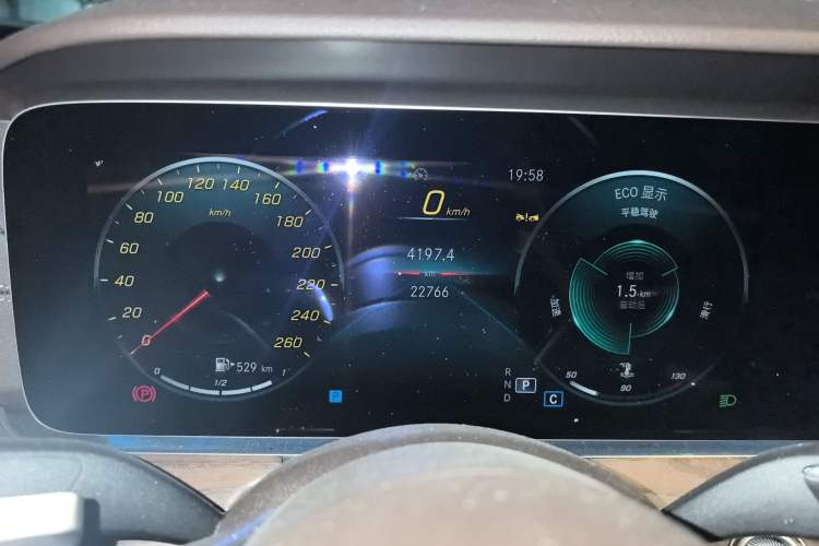 Used Mercedes-Benz E-Class 2023 Facelift E 260 L
