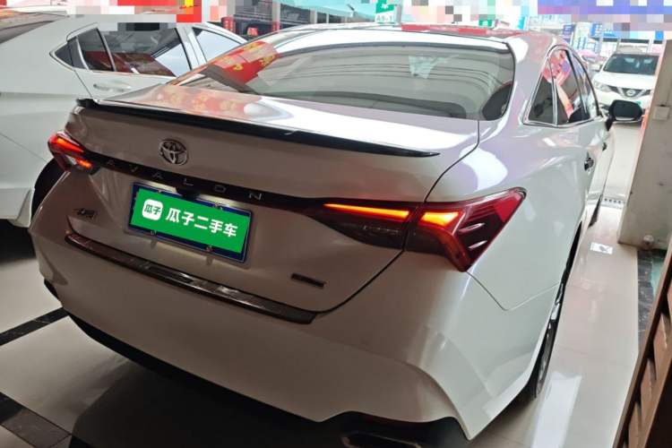 Used Toyota Avalon 2019 2.5L Ambition Version China V Standard

