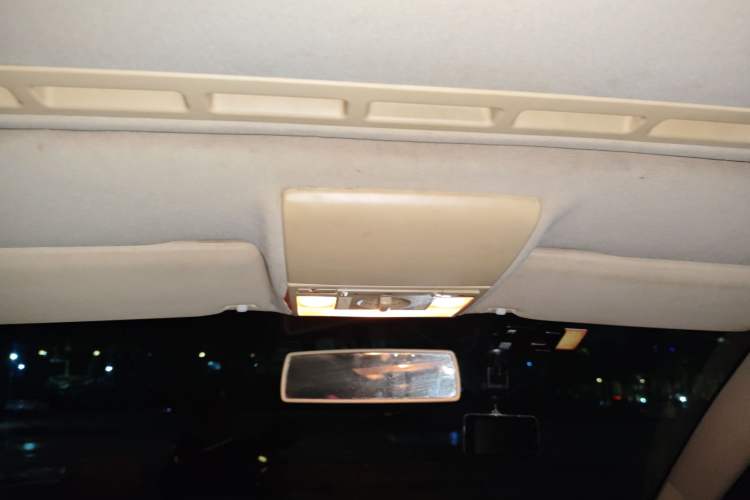 Used Volkswagen Polo 2009 Jingqu 1.4L Manual Elegant Edition
