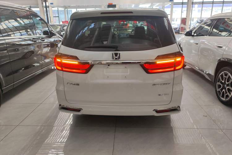 Used Honda Odyssey 2024 2.0L eHEV Sharp & Enjoy Edition
