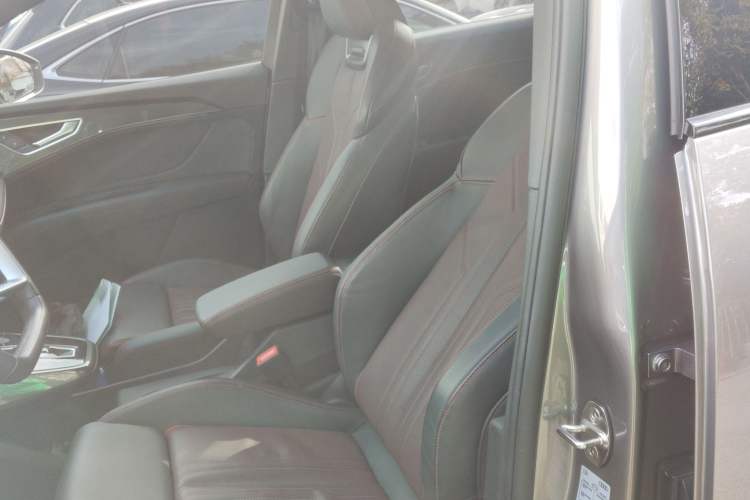 Used Audi Q5 e-tron 2023 40 e-tron Starry Edition Mecha Kit