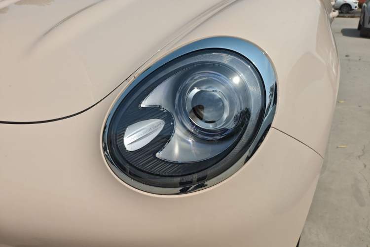 Used ORA Good Cat 2024 401 km Luxury Version Left Front Headlight