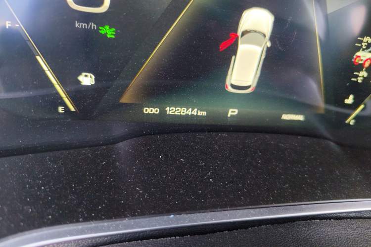 Used Wey VV5 2017 2.0T Flagship Edition Odometer Close Up