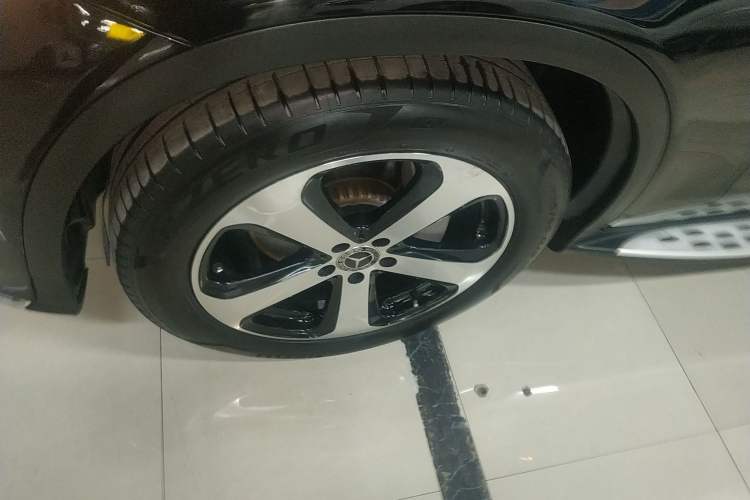 Used Mercedes-Benz GLC 2018 GLC 260 4MATIC Luxury Model
