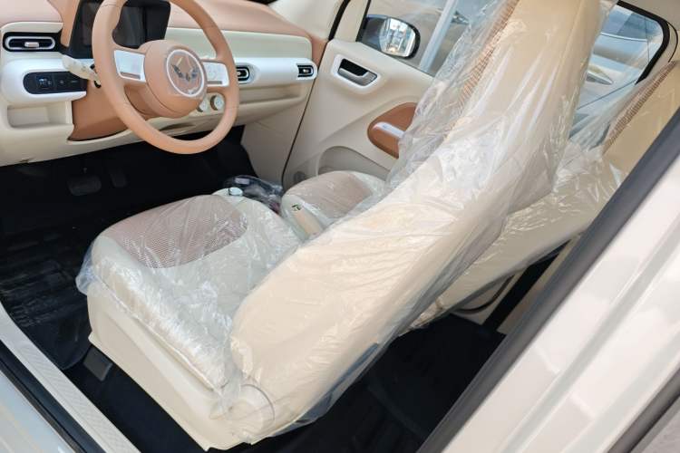 Used Wuling Hongguang MINIEV 2024 3rd Generation 215km Youth Edition