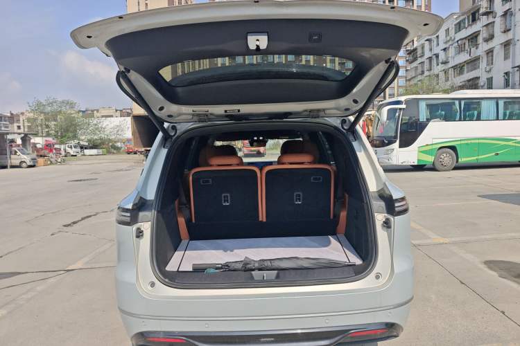 Used Deepal S09 2025 Four-Wheel Drive Ultra+ Custom Edition
