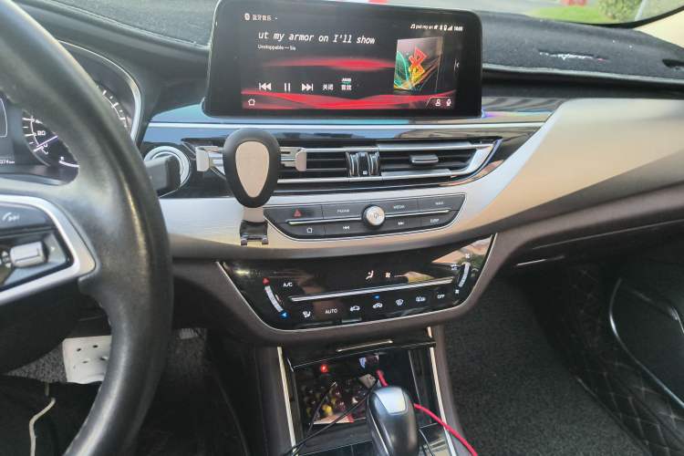 Used CHANGAN Raeton CC 2018 1.5T Automatic Haoya Model China V Standard
