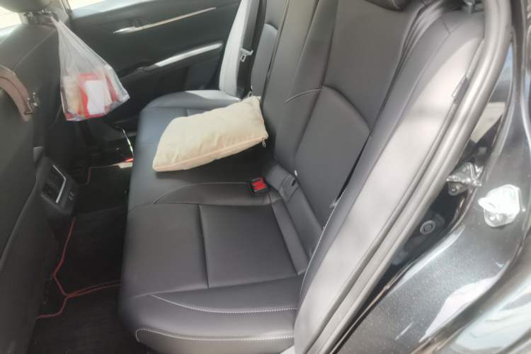 Used Toyota Camry 2026 Model Dual-Engine 2.0HSE Sport Lite Edition
