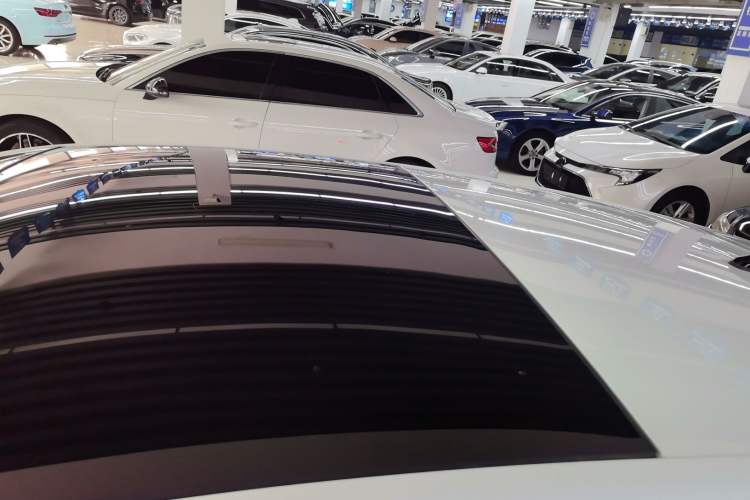 Used Volkswagen Golf 2024 280TSI DSG R-Line 50th Anniversary Edition