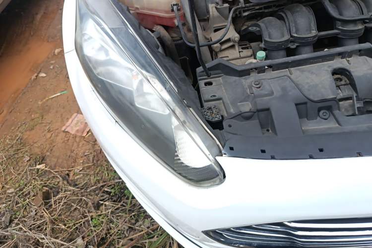 Used Ford Fiesta 2013 Hatchback 1.5L Automatic Fashion Edition
