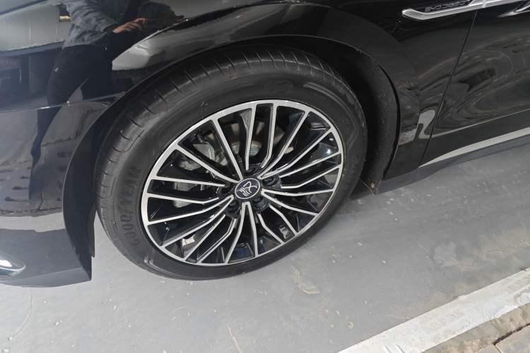 Used BYD Han 2024 DM-i Glory Edition 121KM Premium Model
