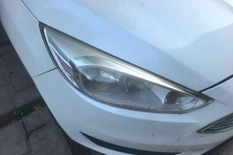 Used Ford Focus 2017 Sedan 1.6L Manual Comfort Plus SmartDrive Edition
