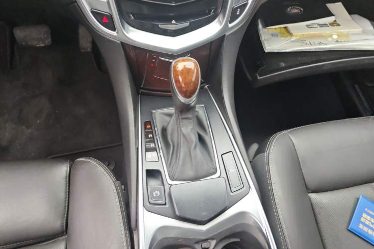 Used Cadillac SRX 2014 3.0L Elite Model
