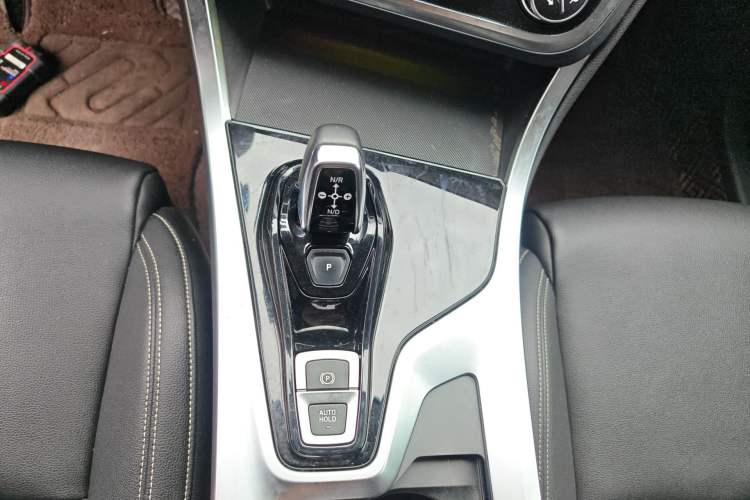 Used Lynk & Co 01 2019 2.0T Two-Wheel-Drive Version China VI Standard
