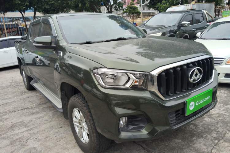 Used SAIC MAXUS T60 2017 2.4L Gasoline Manual Transmission Two-Wheel Drive High Ground Clearance Comfortable Version with Extended Cabin
