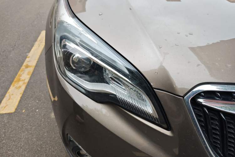 Used Buick Envision 2018 20T Two-Wheel-Drive Leading Model