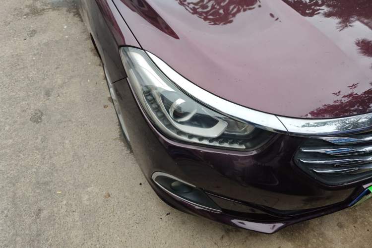 Used GAC Trumpchi GA6 2016 235T DCT Elite Edition Right Front Headlight