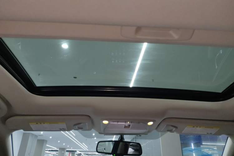 Used Infiniti Q50L 2015 2.0T Enjoyment Edition Headliner