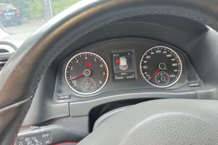 Used Volkswagen Tiguan 2015 1.8TSI Automatic Two-Wheel Drive Luxury Model Instrument Cluster