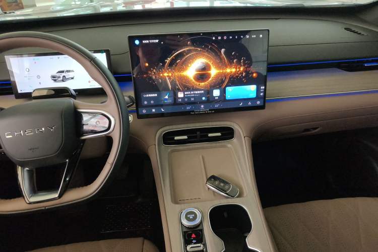 Used Chery Tiggo 8 PLUS 2025 290TGDI DCT Prestige 5-Seater Audio And AC Panel