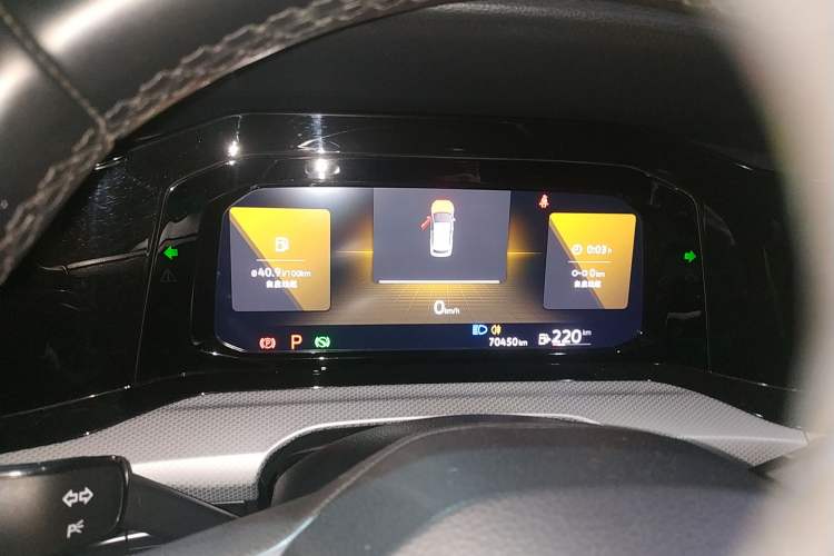 Used Volkswagen Golf 2021 280TSI DSG Pro Instrument Cluster