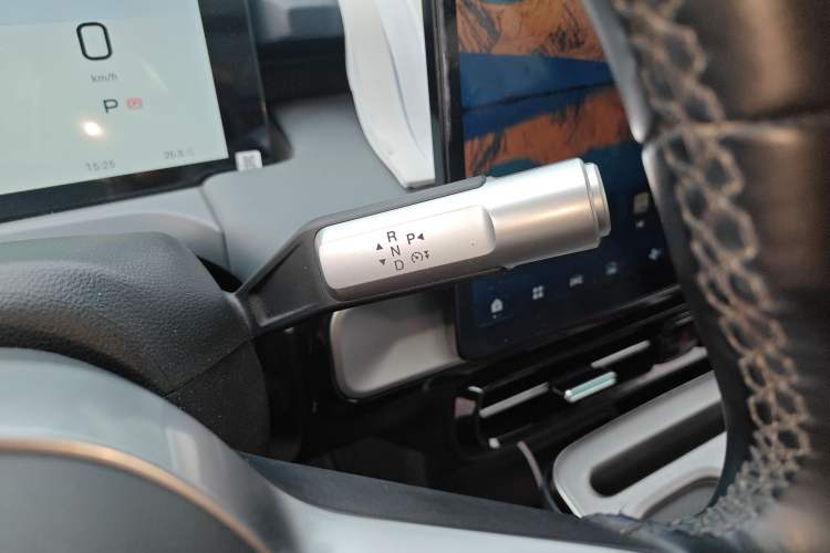 Used AION Y 2023 Younger Star Edition