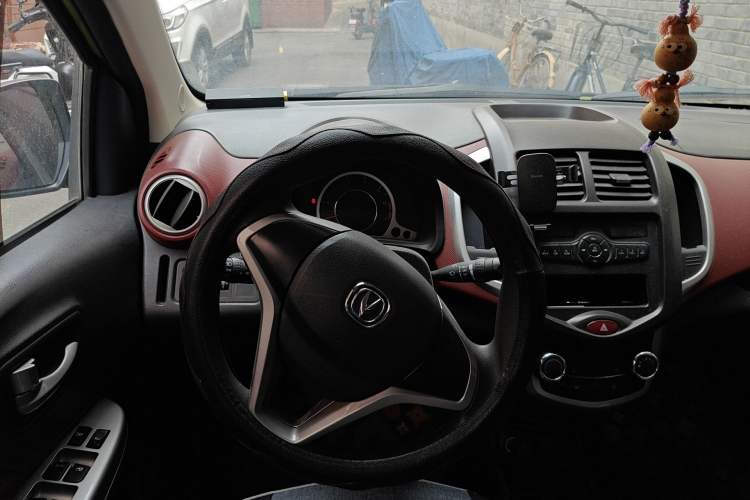 Used CHANGAN Benni 2015 1.4L Manual Luxury Model China V Standard Steering Wheel